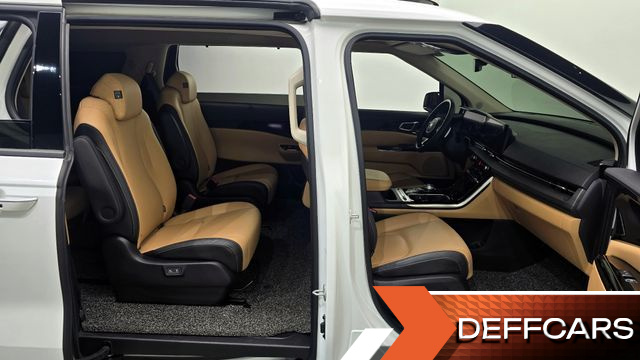 Kia CARNIVAL Gasoline 9-Seater Signature купить на сайте DeffCars