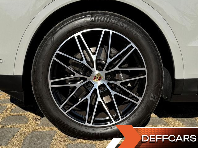 Porsche CAYENNE 3.0 купить на сайте DeffCars