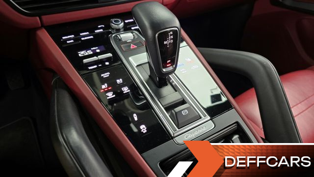 Porsche CAYENNE 3.0 купить на сайте DeffCars