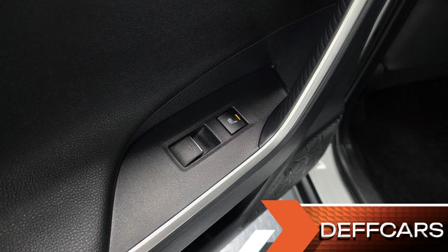 Toyota RAV4 2,5 4WD Hybrid LTD купить на сайте DeffCars