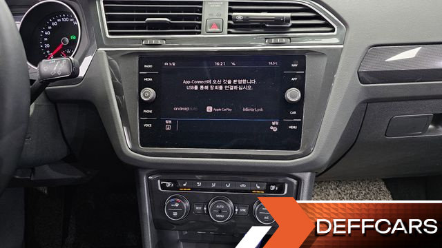 Volkswagen TIGUAN 2.0 TDI Premium купить на сайте DeffCars