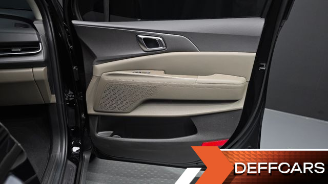 Kia CARNIVAL 7-Seater Outdoor Noblesse купить на сайте DeffCars