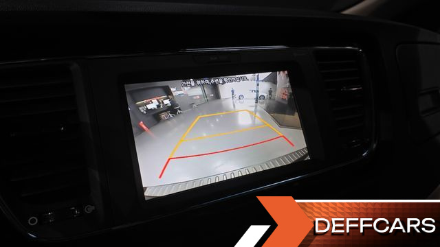 Kia CARNIVAL 9-Seater Hi-Limousine Prestige купить на сайте DeffCars