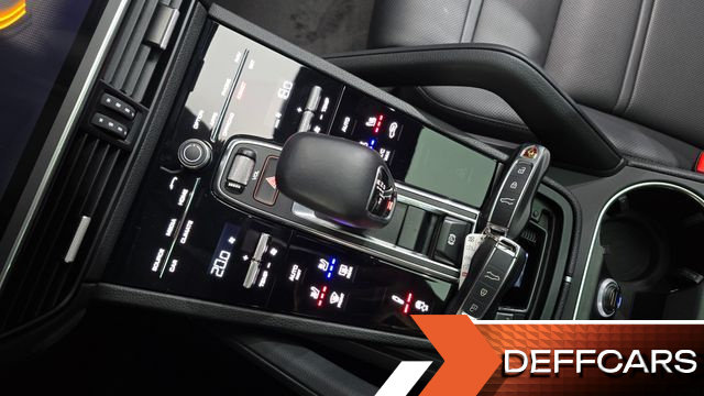 Porsche CAYENNE 3.0 PLATINUM EDITION купить на сайте DeffCars