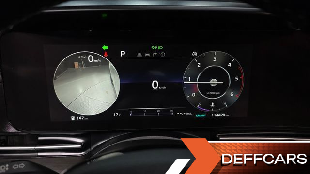 Kia CARNIVAL 7-Seater Signature купить на сайте DeffCars