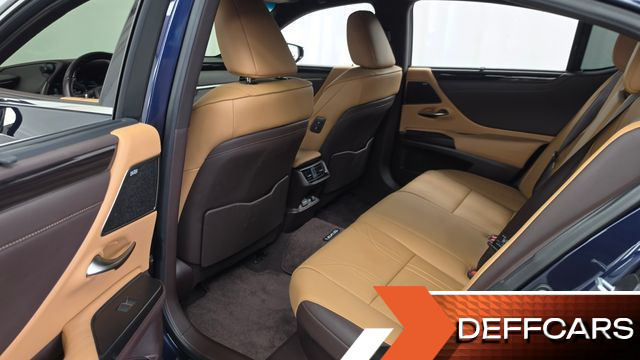 Lexus ES Executive купить на сайте DeffCars