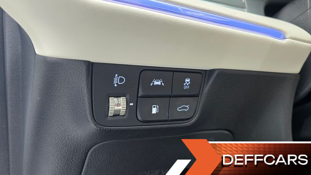 Hyundai GRANDEUR 3.3 Le Blanc купить на сайте DeffCars