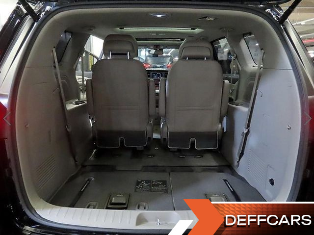 Kia CARNIVAL Gasoline 7-Seater Limousine President купить на сайте DeffCars