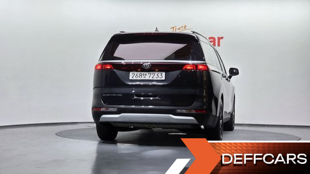 Kia CARNIVAL 9-Seater Prestige купить на сайте DeffCars