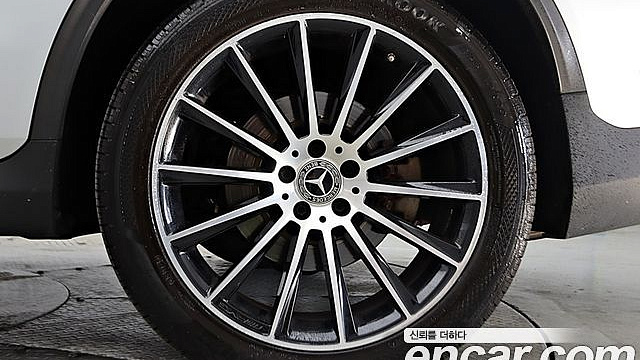 Mercedes GLC-CLASS GLC300 4MATIC AMG Line Coupe купить на сайте DeffCars