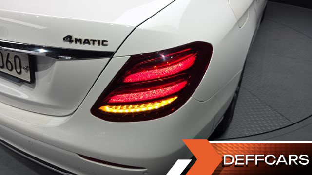 Mercedes E-CLASS E300 4MATIC Avnatgarde купить на сайте DeffCars