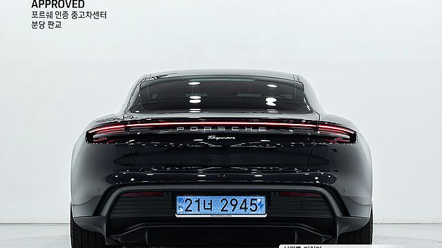 Porsche TAYCAN Base купить на сайте DeffCars