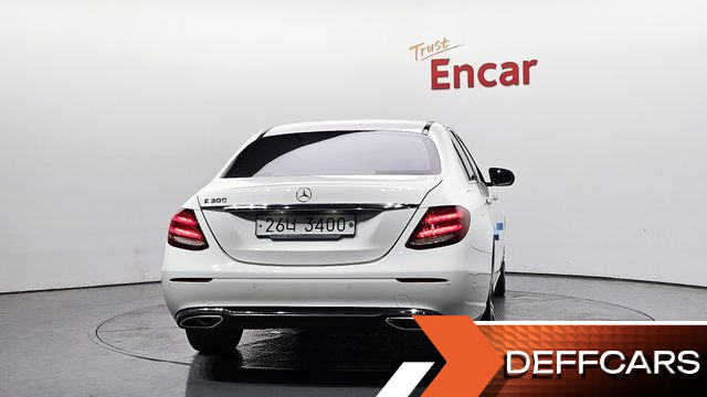 Mercedes E-CLASS E300 Avantgarde купить на сайте DeffCars