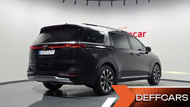 Kia CARNIVAL Gasoline 9-Seater Signature купить на сайте DeffCars