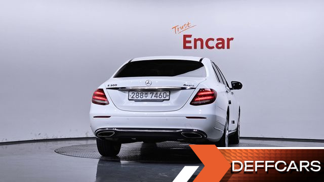 Mercedes E-CLASS E300 4MATIC Exclusive купить на сайте DeffCars