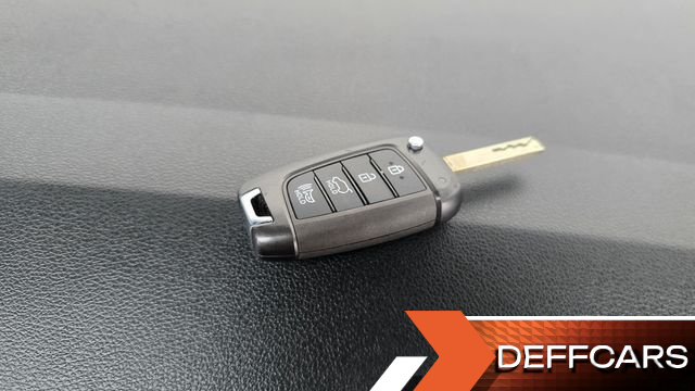 Hyundai STARIA Tourer 11-Seater Smart купить на сайте DeffCars