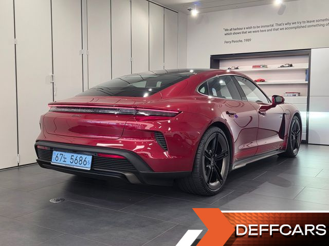Porsche TAYCAN Turbo купить на сайте DeffCars