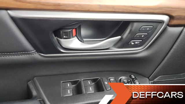 Honda CR-V 2.0 Hybrid Touring 4WD купить на сайте DeffCars