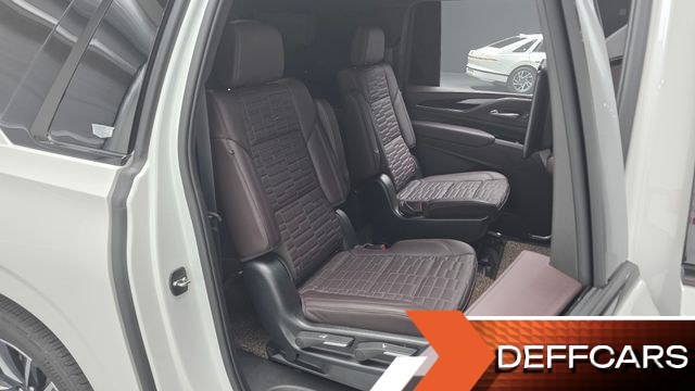 Cadillac ESCALADE 6.2 ESV ESV Sports Platinum купить на сайте DeffCars
