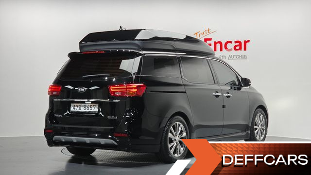 Kia CARNIVAL 9-Seater Hi-Limousine Prestige Hiroof купить на сайте DeffCars