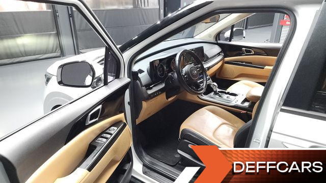 Kia CARNIVAL 9-Seater Prestige купить на сайте DeffCars