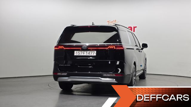 Kia CARNIVAL 9-Seater Noblesse купить на сайте DeffCars