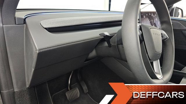 Tesla MODEL Y Premium Long Range AWD купить на сайте DeffCars