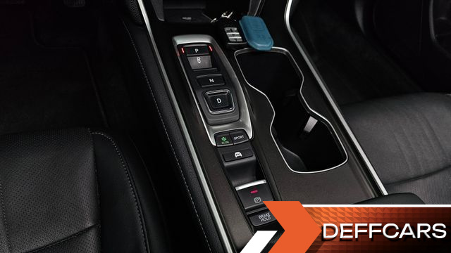Honda ACCORD 2.0 Hybrid Touring купить на сайте DeffCars