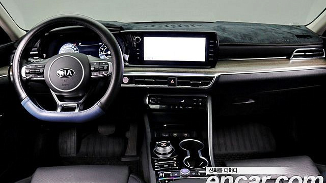 Kia K5 1.6 Turbo Signature купить на сайте DeffCars