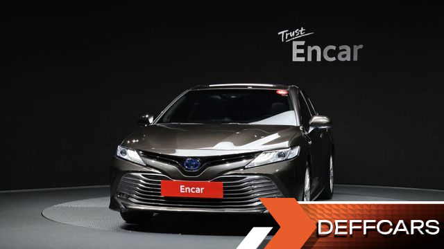 Toyota CAMRY 2.5 XLE Hybrid купить на сайте DeffCars
