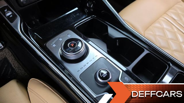 Kia SORENTO Diesel 2.2 2WD Signature купить на сайте DeffCars