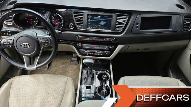 Kia CARNIVAL 9-Seater Prstige купить на сайте DeffCars