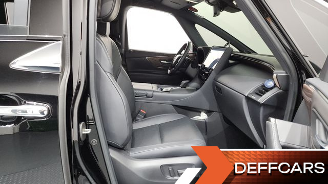 Toyota ALPHARD 2.5 HEV Executive AWD купить на сайте DeffCars