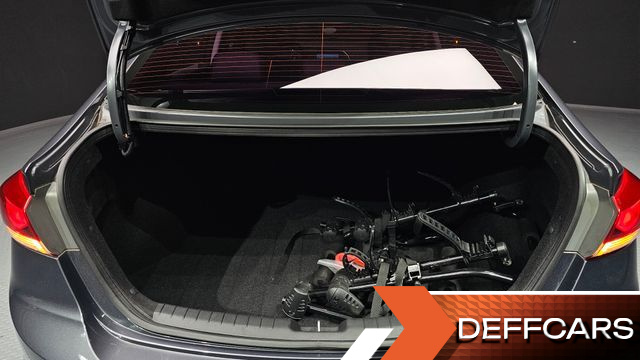 Hyundai AVANTE 1.6 GDI Value Plus купить на сайте DeffCars