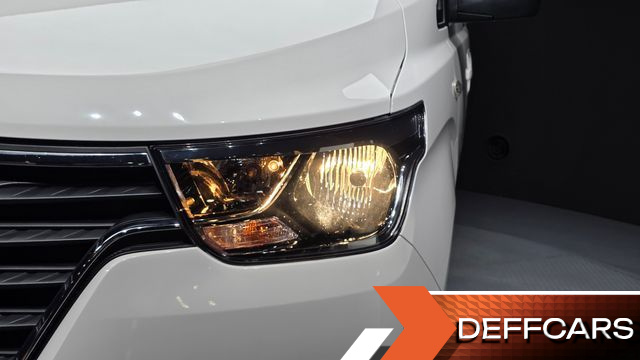 Hyundai STAREX Van 5-Seater Smart купить на сайте DeffCars