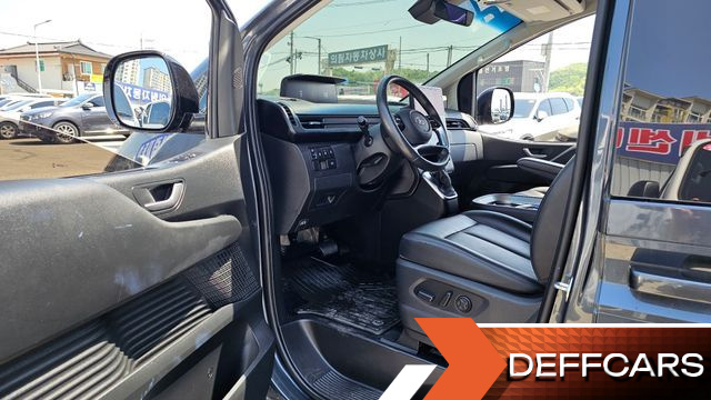 Hyundai STARIA Cargo 5-Seater Modern купить на сайте DeffCars