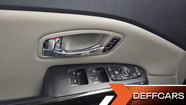 Kia CARNIVAL 9-Seater Noblesse Special купить на сайте DeffCars