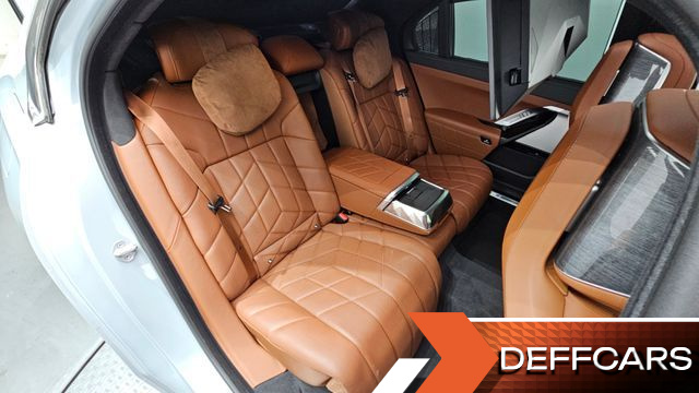BMW 7-SERIES 740i sDrive M Sport купить на сайте DeffCars