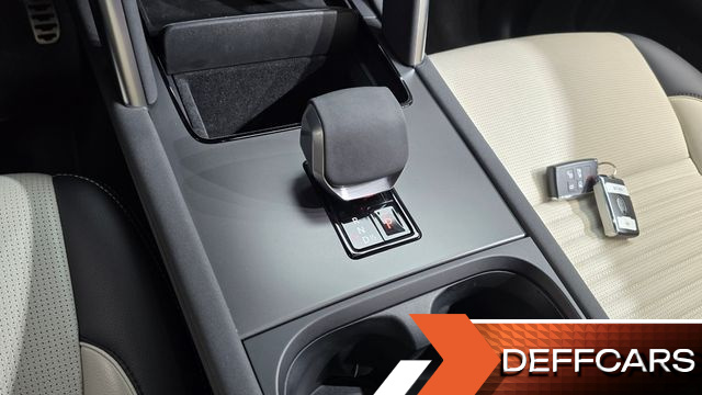 Land Rover DISCOVERY SPORT P250 Dynamic SE купить на сайте DeffCars