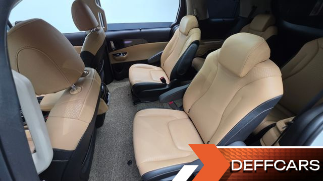 Kia CARNIVAL 9-Seater Signature купить на сайте DeffCars