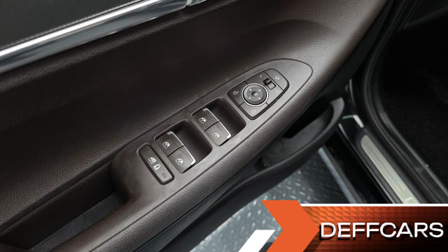 Hyundai GRANDEUR 2.5 Premium Choice купить на сайте DeffCars