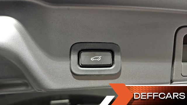 Land Rover RANGE ROVER EVOQUE P250 SE купить на сайте DeffCars