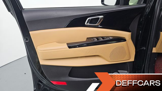 Kia CARNIVAL 9-Seater Noblesse купить на сайте DeffCars