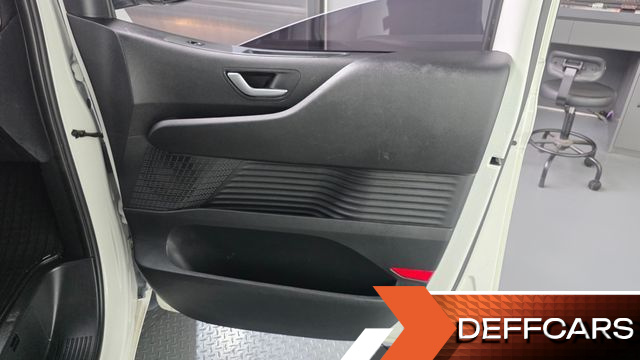 Hyundai STARIA 4WD Tourer 11-Seater Modern купить на сайте DeffCars