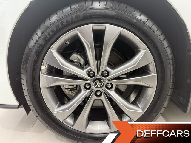 Toyota SIENNA 2.5 Hybrid 2WD купить на сайте DeffCars