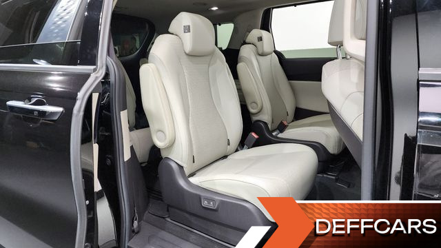 Kia CARNIVAL Gasoline 9-Seater Signature купить на сайте DeffCars