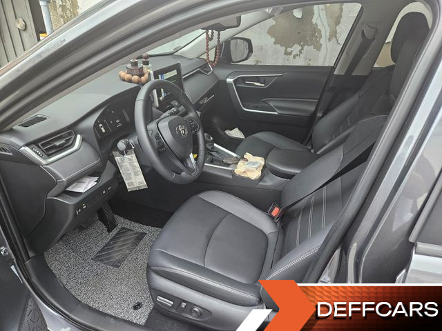 Toyota RAV4 2.5 2WD Hybrid XLE купить на сайте DeffCars