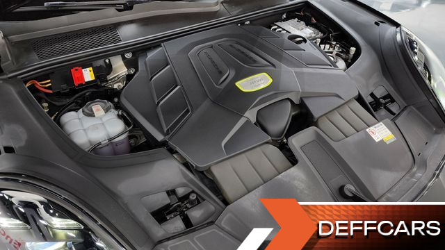 Porsche CAYENNE 3.0 E-HYBRID PLATINUM EDITION купить на сайте DeffCars