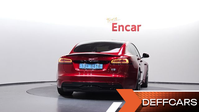 Tesla MODEL S Plaid купить на сайте DeffCars