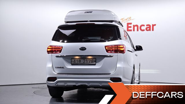 Kia CARNIVAL 9-Seater Noblesse Special купить на сайте DeffCars